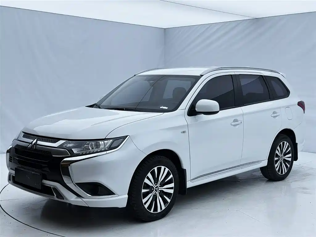 Mitsubishi Outlander 2022