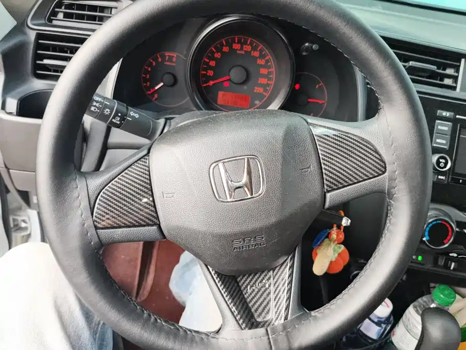 Honda Fit — миниатюра 15