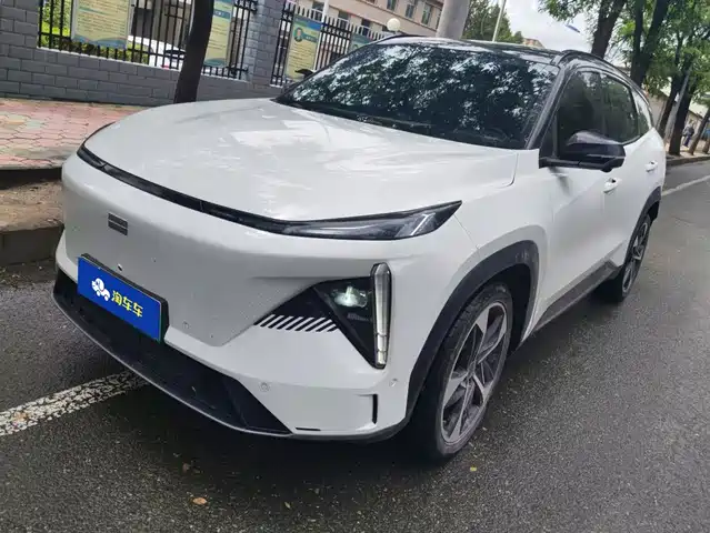 2024 Geely Galaxy L7