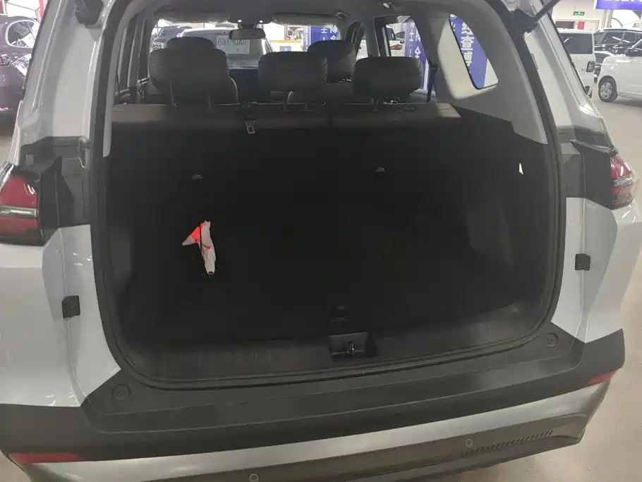 Wuling Xingguang 560 — миниатюра 4