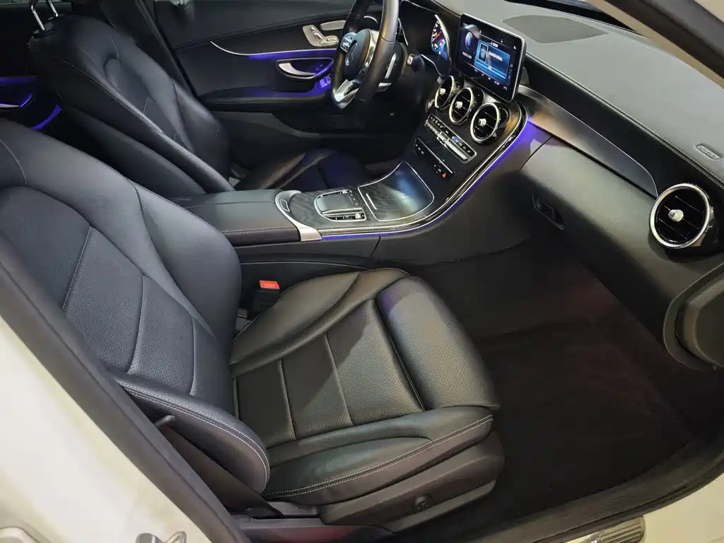 Mercedes-Benz C-Class — миниатюра 7