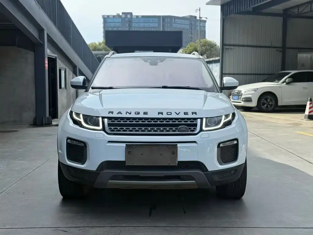 Land Rover Evoque 2.0T SE Smart Shine Edition, фото 2