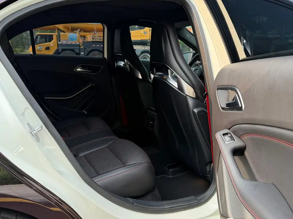 Mercedes-Benz A-Class AMG (Import) — миниатюра 12