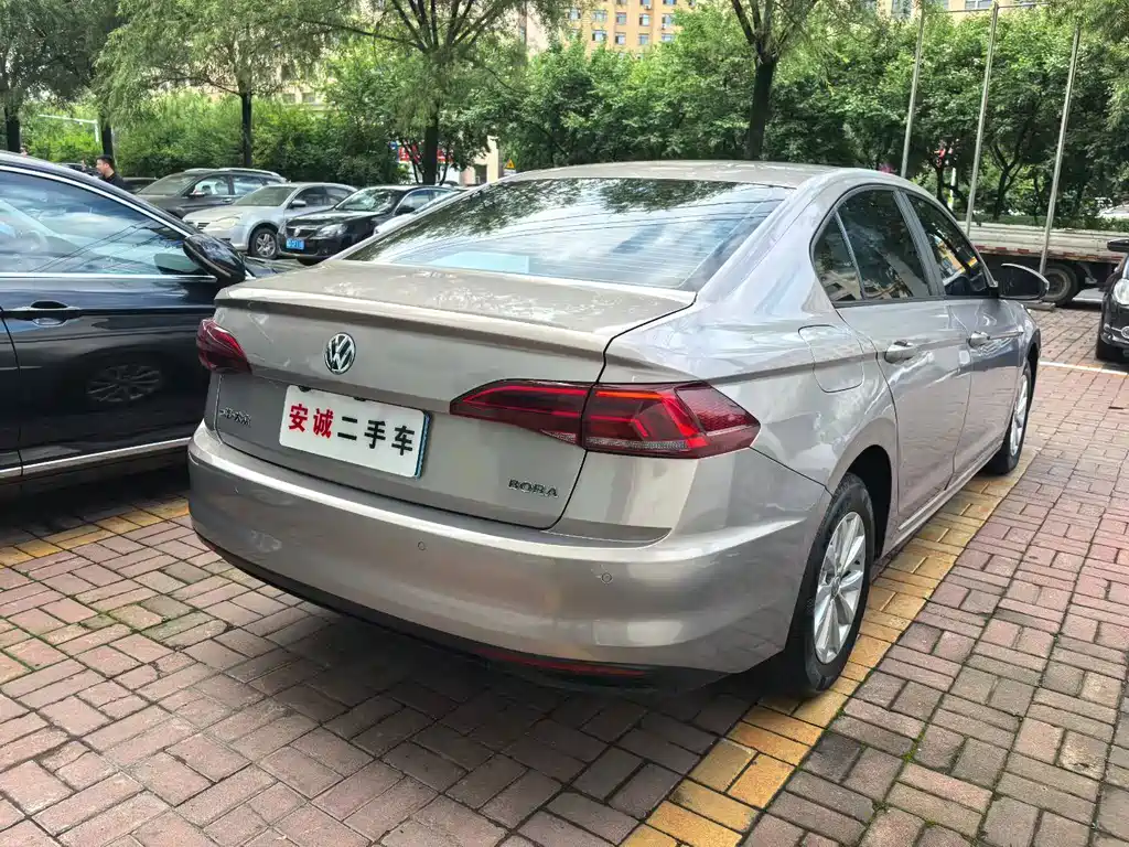 Volkswagen Bora — миниатюра 4