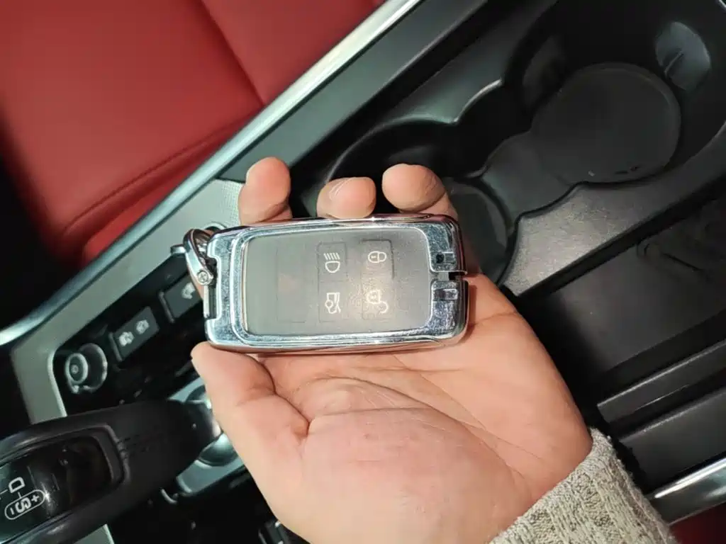 Jaguar XEL — миниатюра 9