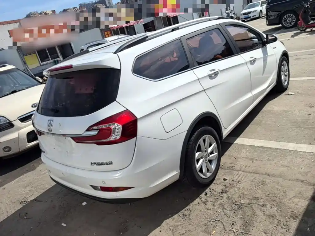 Baojun 310W — миниатюра 7