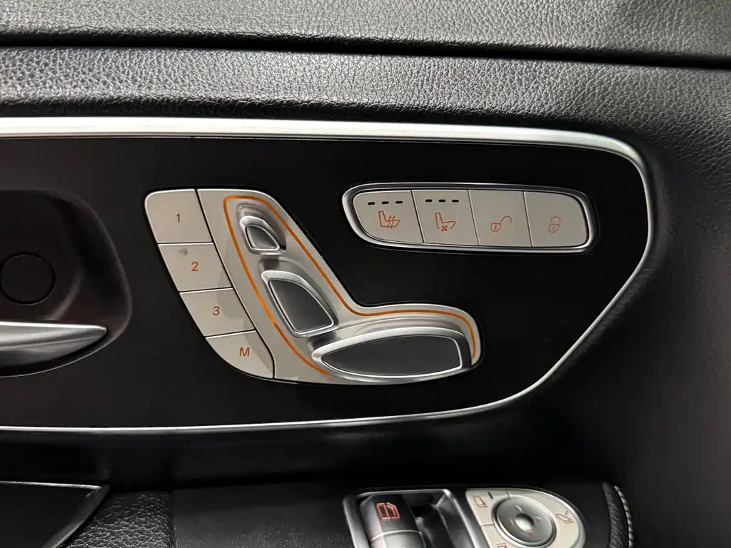 Mercedes-Benz V-Class — миниатюра 16