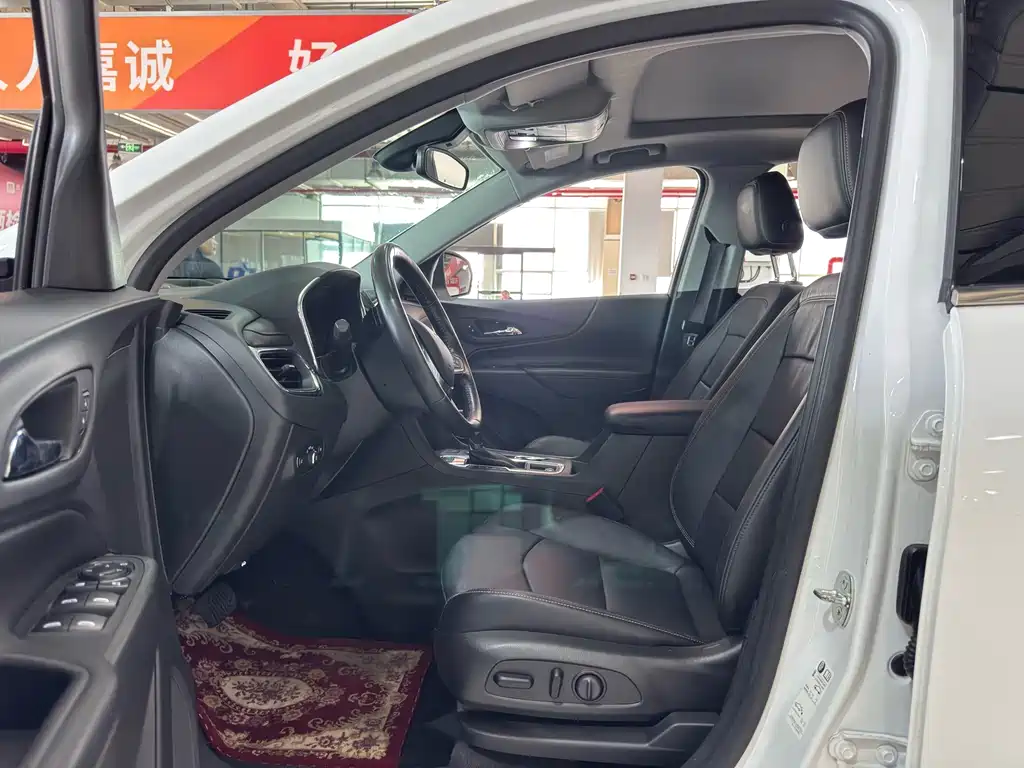 Chevrolet Equinox — миниатюра 7