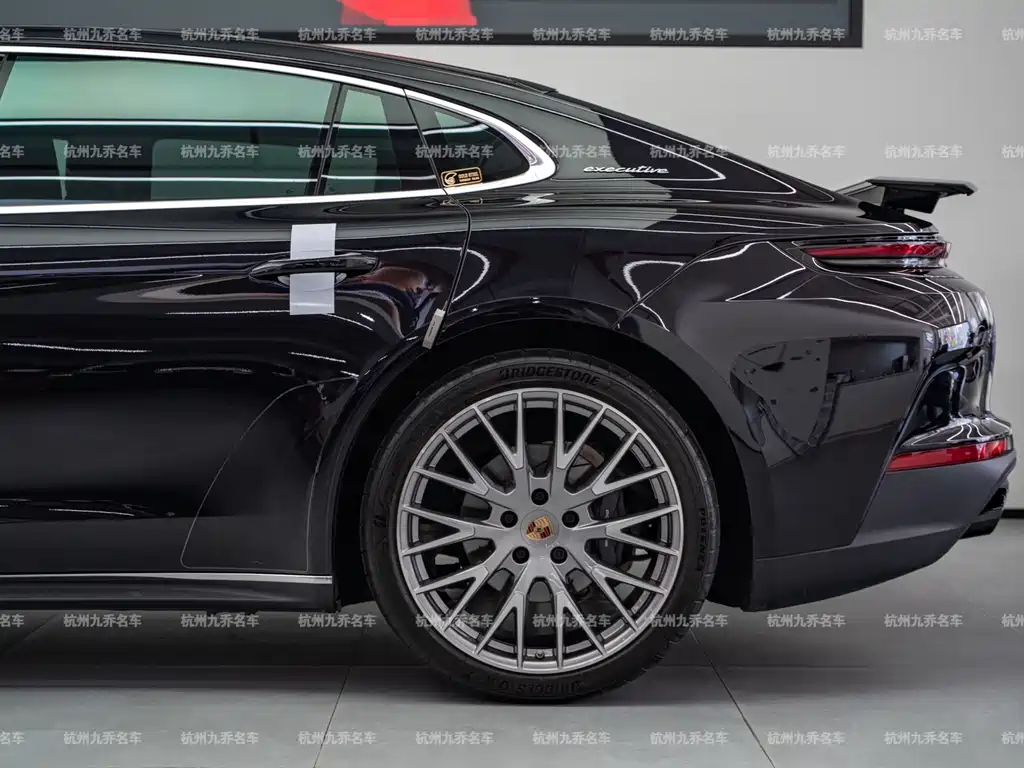 Porsche Panamera — миниатюра 10