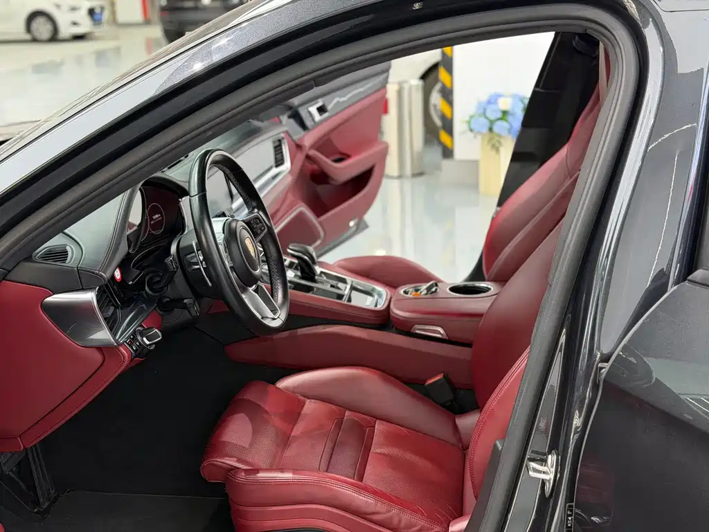 Porsche Panamera — миниатюра 9