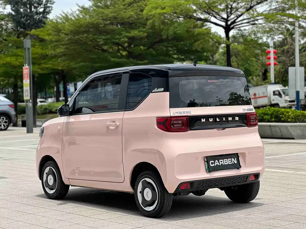 Wuling MINIEV — миниатюра 6