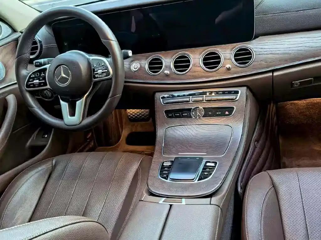 Mercedes-Benz E-Class E 2019 E 300 L Luxury