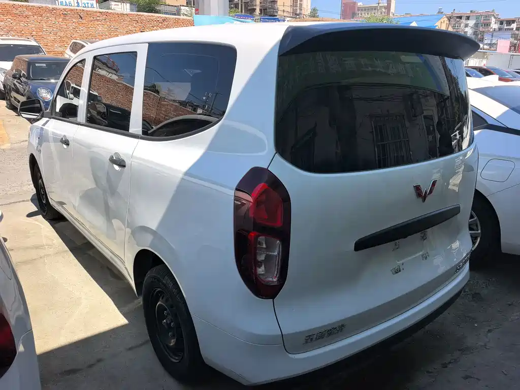Wuling Hongguang EV — миниатюра 6