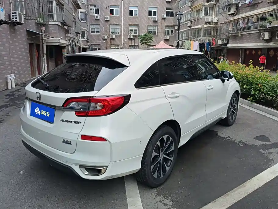 Honda Avancier — миниатюра 3