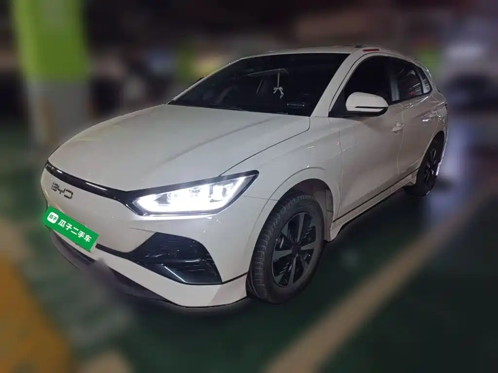 BYD e2