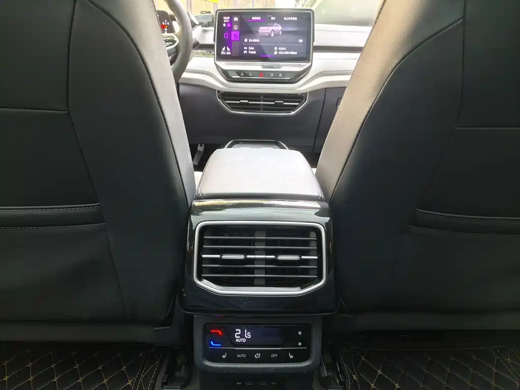 Volkswagen ID.6 Crozz — миниатюра 12