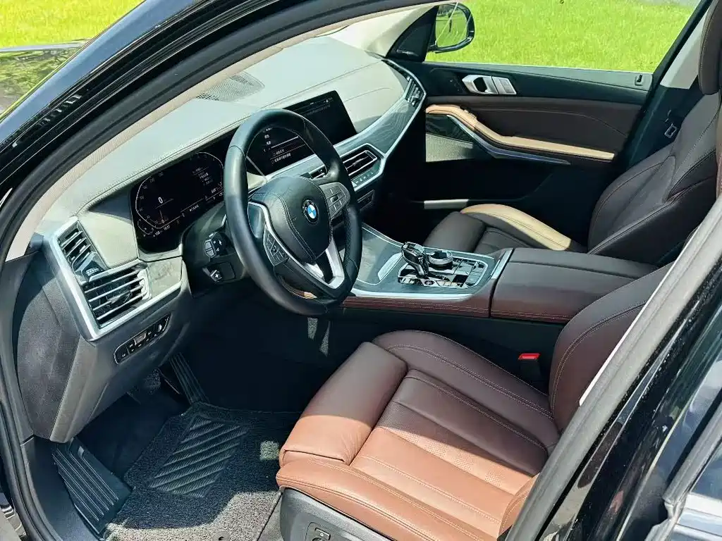 BMW X7 — миниатюра 7