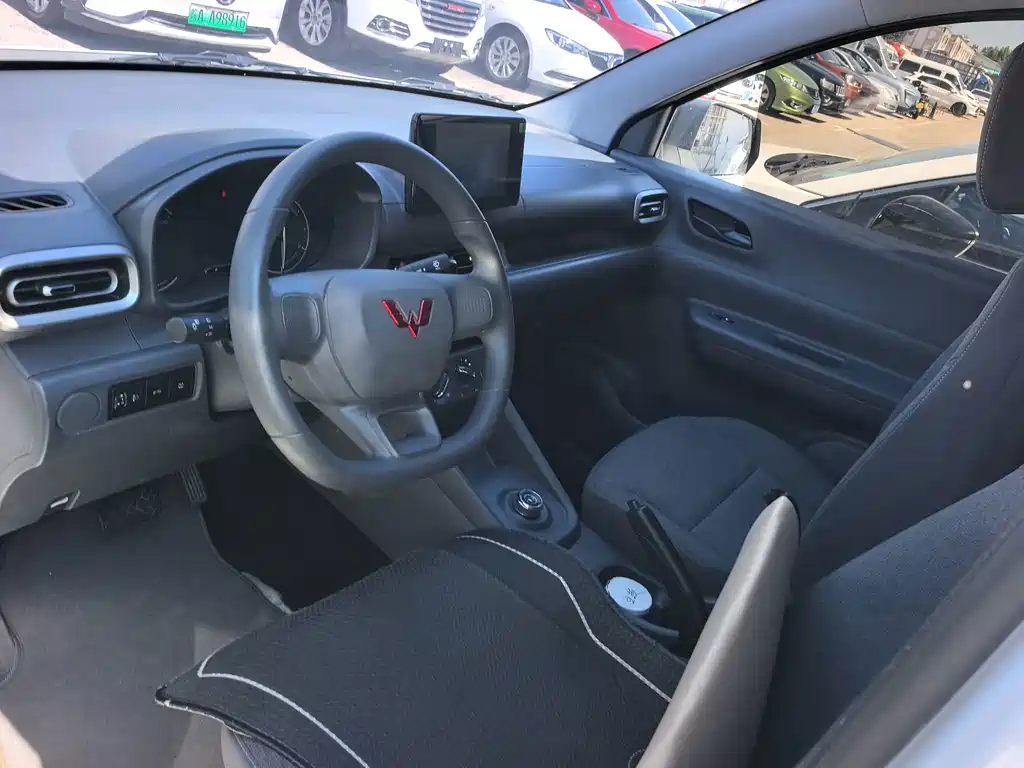 Wuling Hongguang EV — миниатюра 11