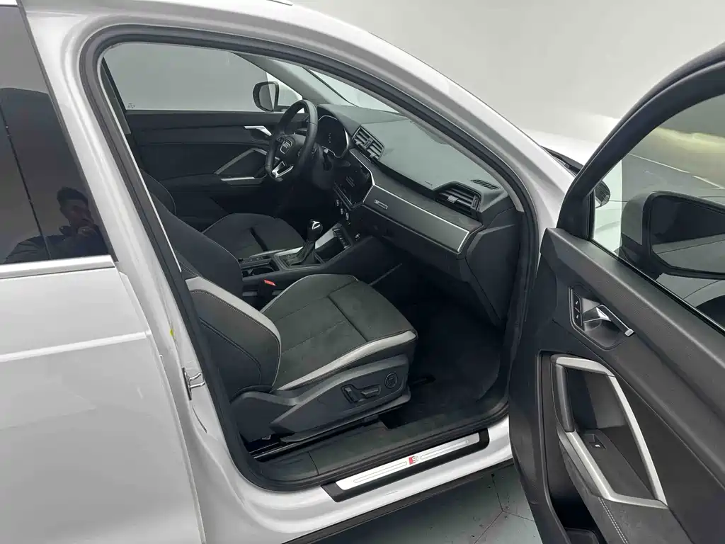Audi Q3 — миниатюра 8
