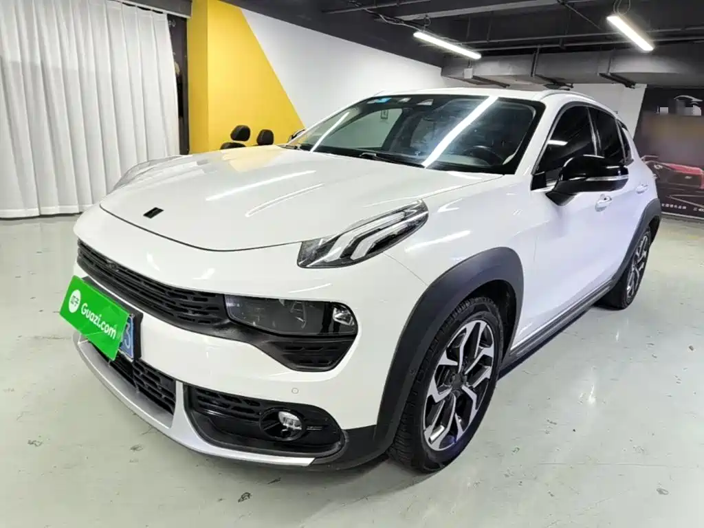 Lynk & Co 02