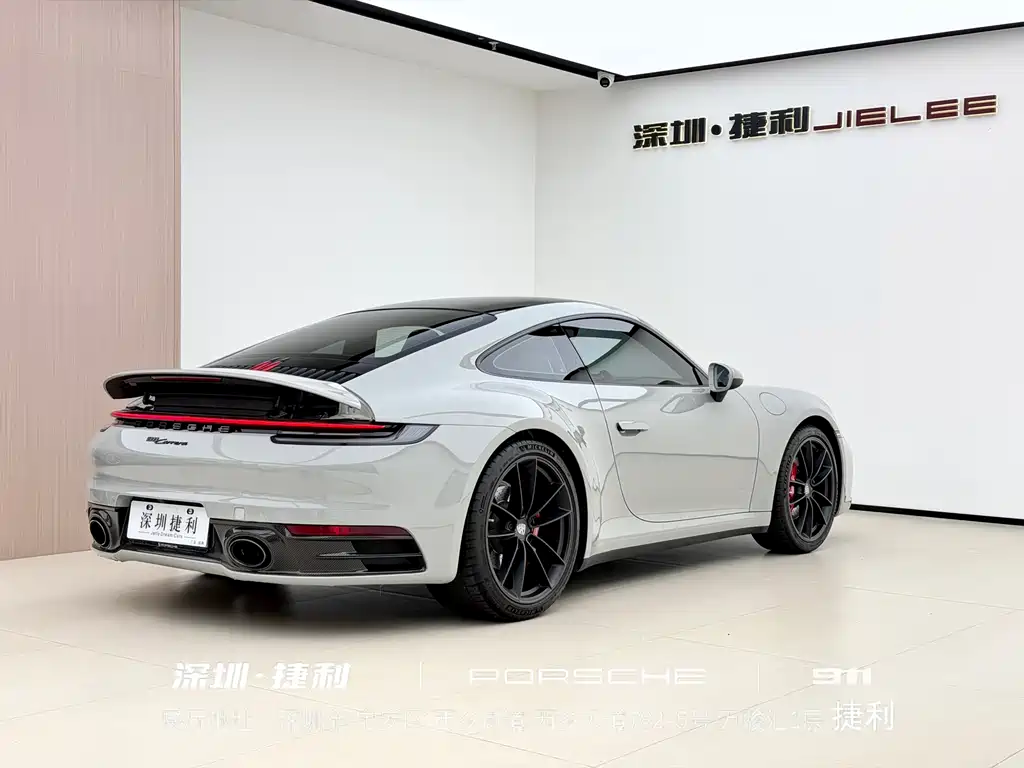 Porsche 911 2022 Carrera 3.0T