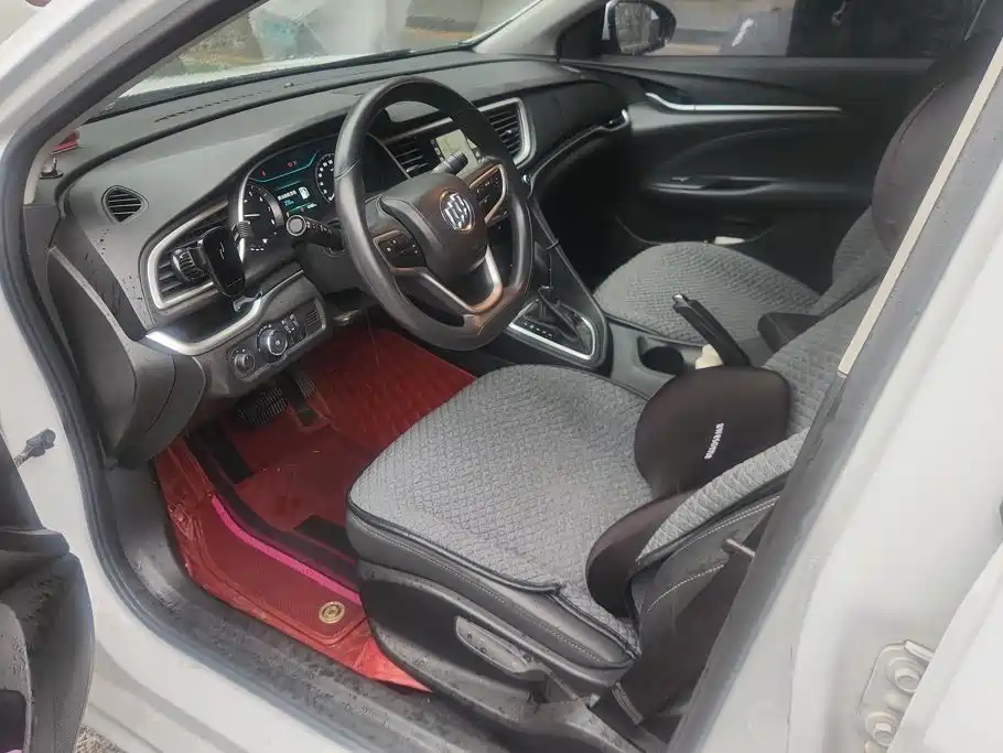 Buick Excelle — миниатюра 9
