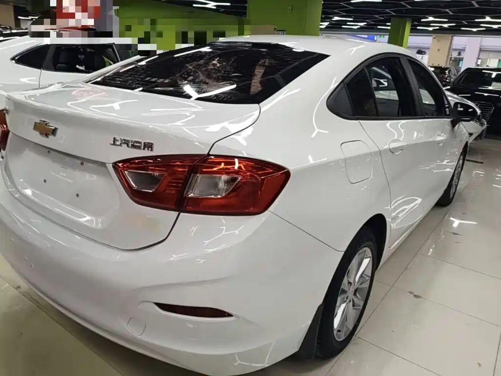 Chevrolet Cruze — миниатюра 7