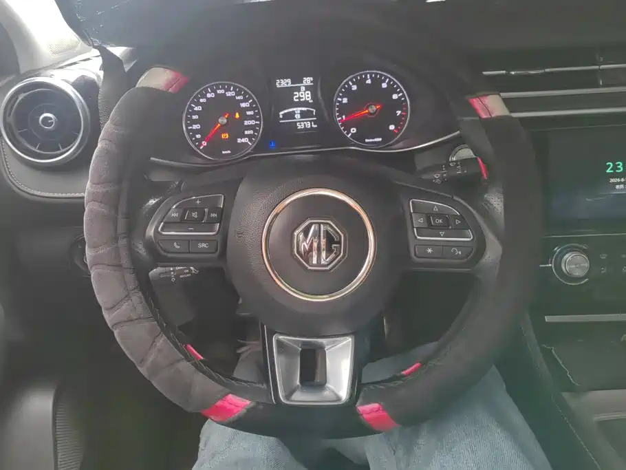 MG MG6 — миниатюра 15
