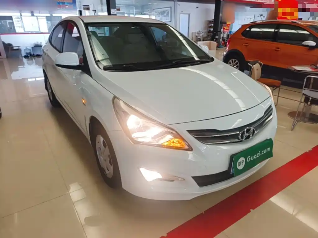 Hyundai Verna — миниатюра 4