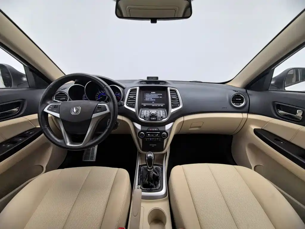 Changan Eado — миниатюра 5