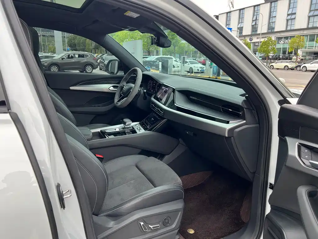 Audi Q6 — миниатюра 19