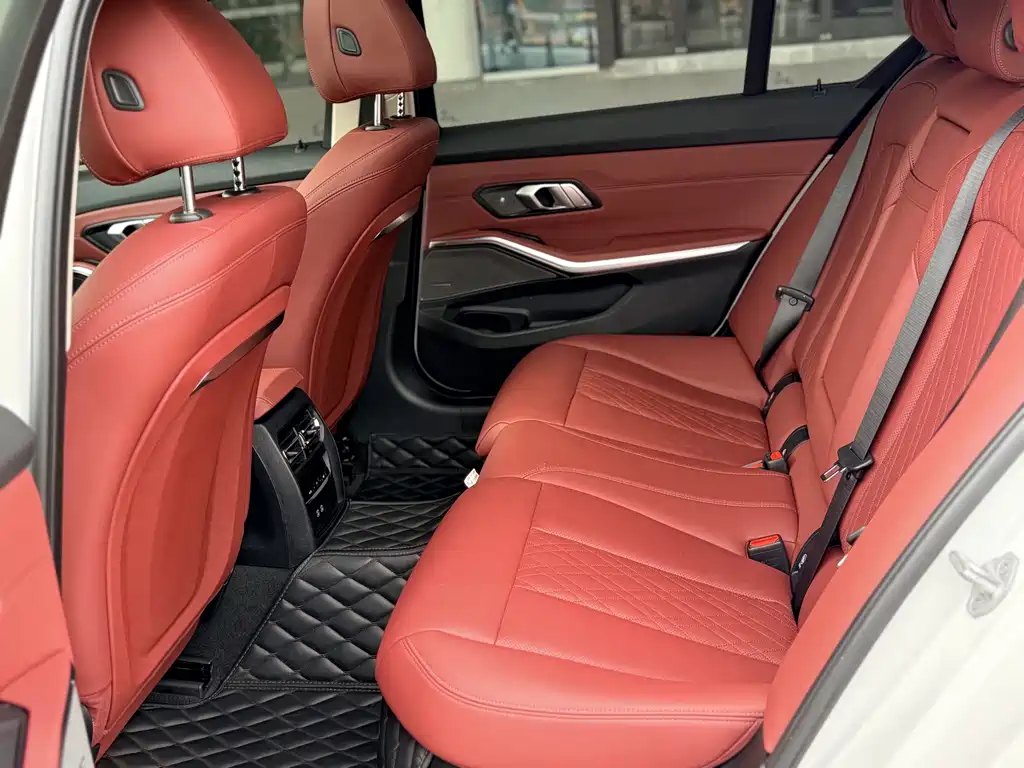 BMW 3 Series — миниатюра 18