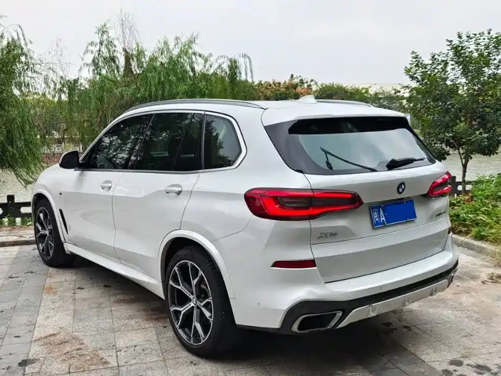 BMW X5 (Import) — миниатюра 4