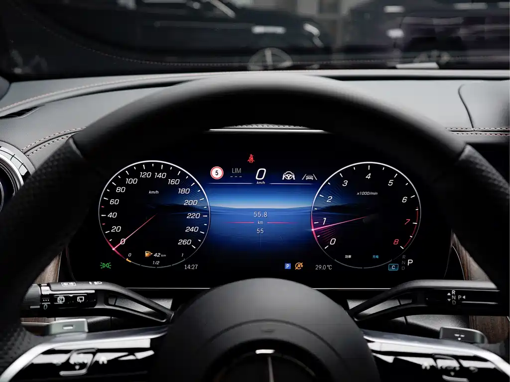 Mercedes-Benz GLC — миниатюра 8