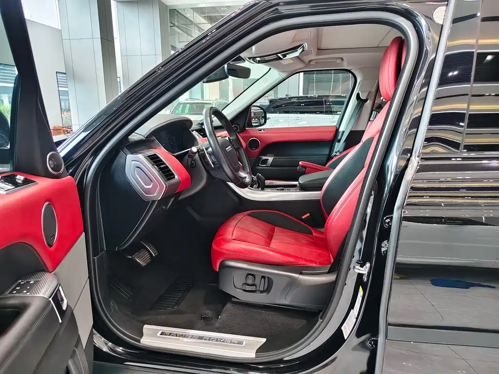 Land Rover Range Rover Sport 2020 3.0 L6 HSE DYNAMIC