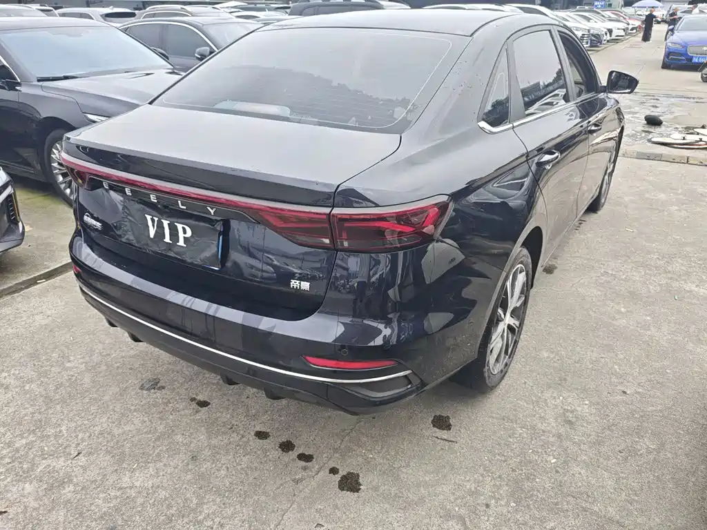 Geely Emgrand — миниатюра 14