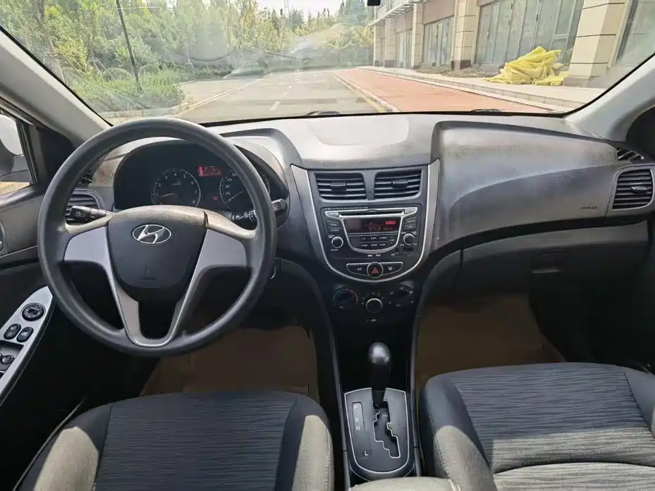 Hyundai Ruiyi — миниатюра 10
