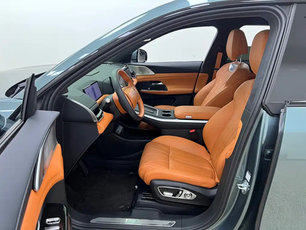 XPeng G9 — миниатюра 15