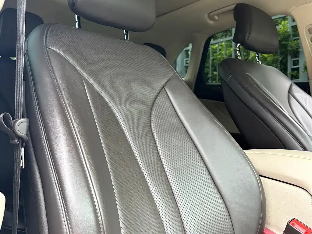 Lincoln MKC — миниатюра 17