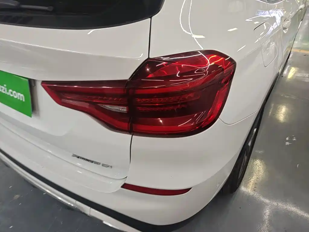 BMW X3 — миниатюра 8