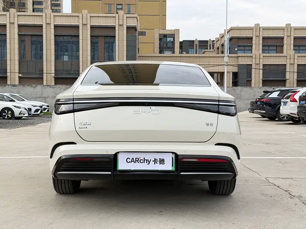 BYD Seal — миниатюра 5