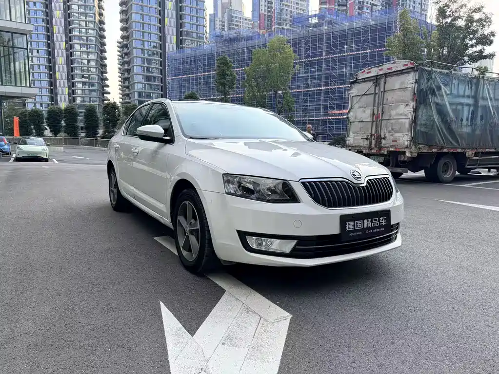 Skoda Octavia — миниатюра 3