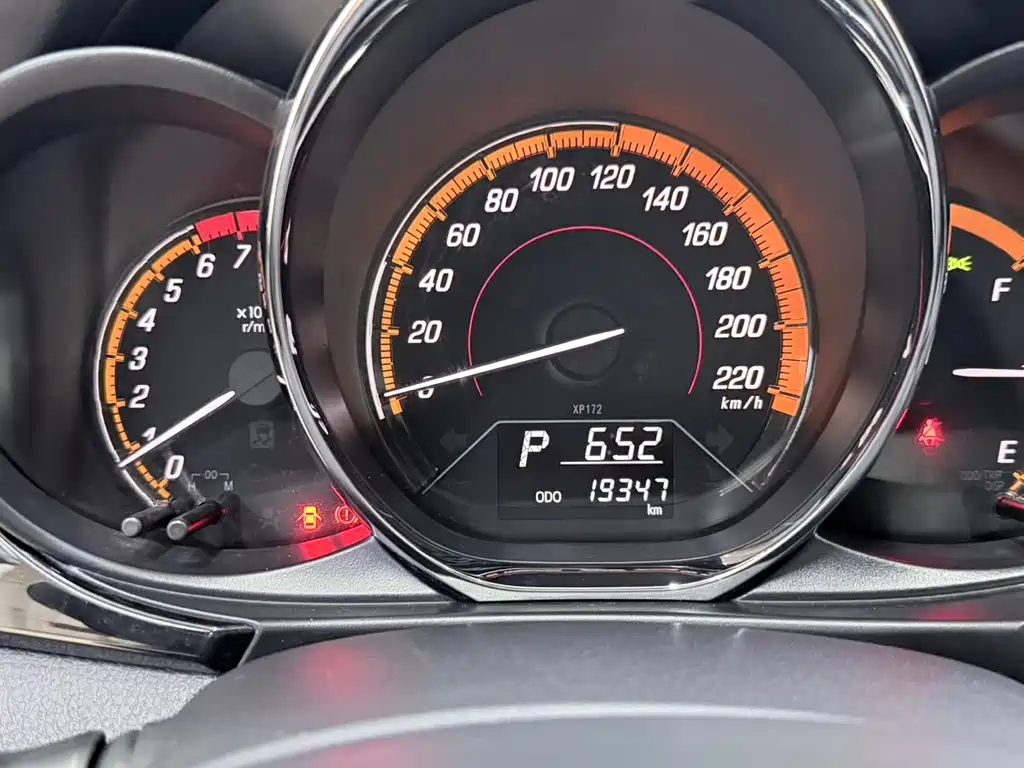 TOYOTA YARIS L ZHIXUAN