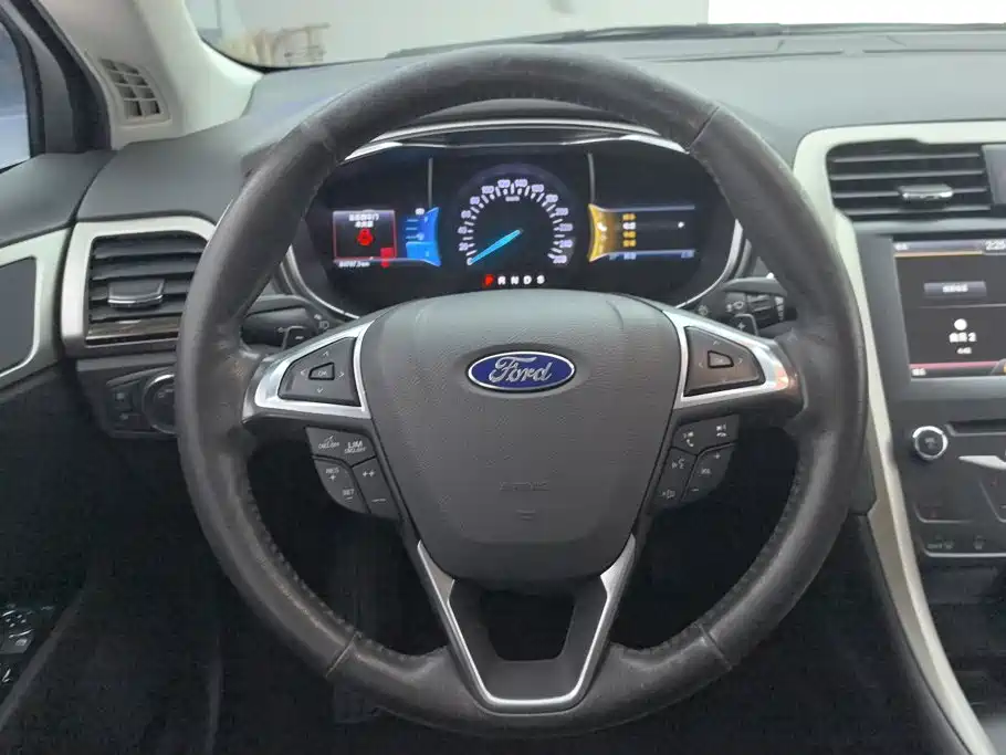 Ford Mondeo — миниатюра 15