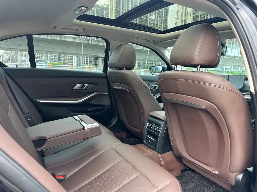 BMW 3 Series — миниатюра 10