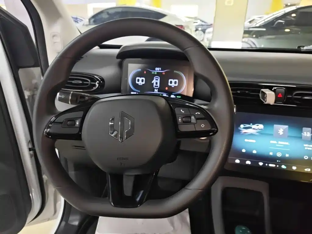 Leapmotor Leapmotor T03 — миниатюра 11