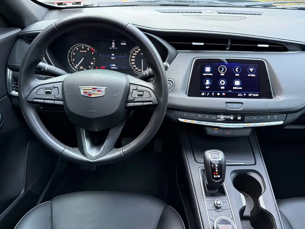 Cadillac XT4 — миниатюра 12