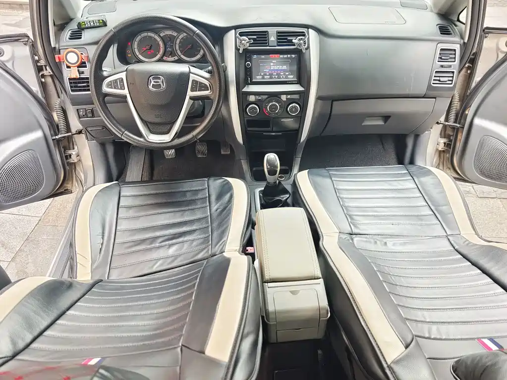 Suzuki Liana A6 — миниатюра 8