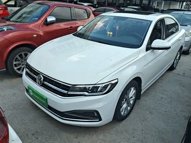 VOLKSWAGEN BORA 2019