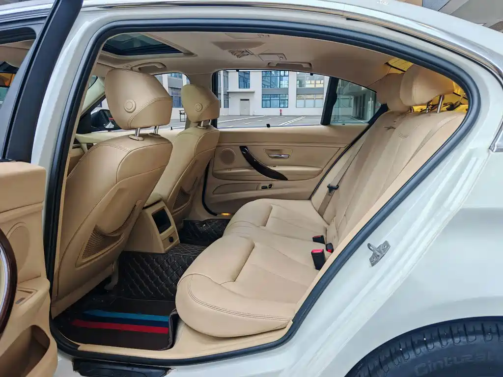 BMW 3 Series — миниатюра 9